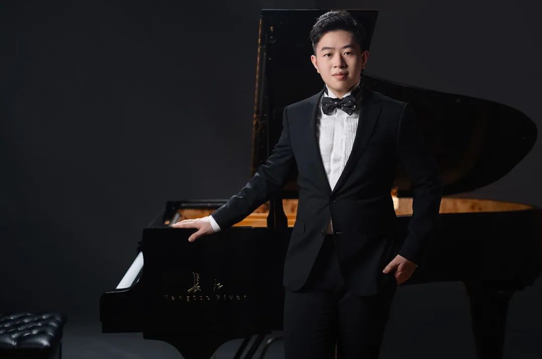 李易哲丨“长江钢琴全国青少年艺术家培养计划”新阵容