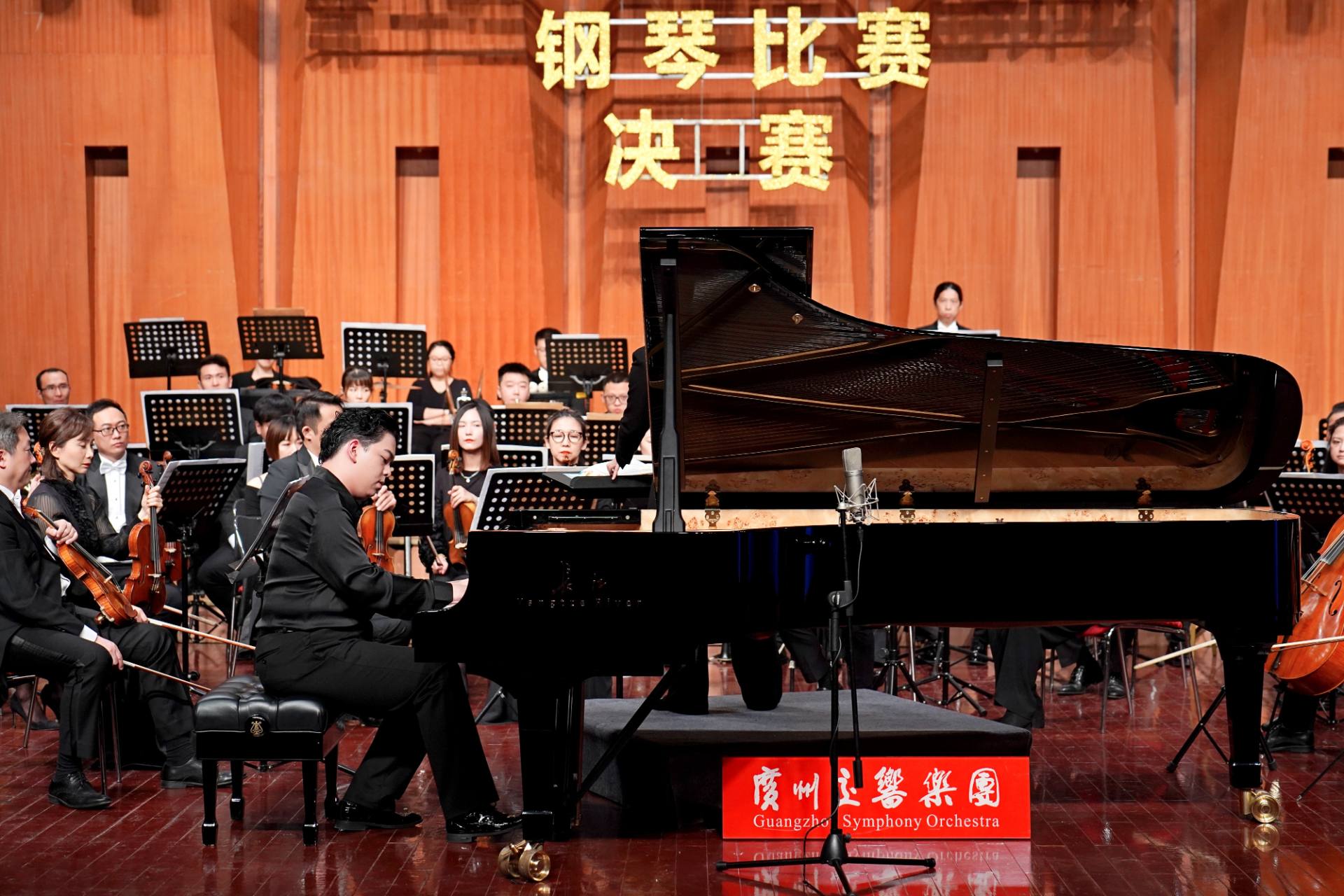 年度回顾 | 从“鲁宾斯坦大赛”到“金钟奖”，100+画面定格“长江钢琴2021”！